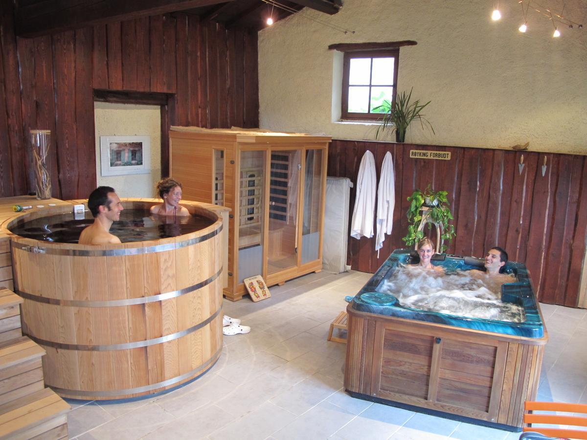 Spa Du Hameau De Bonnevay Marchampt Eksteriør bilde